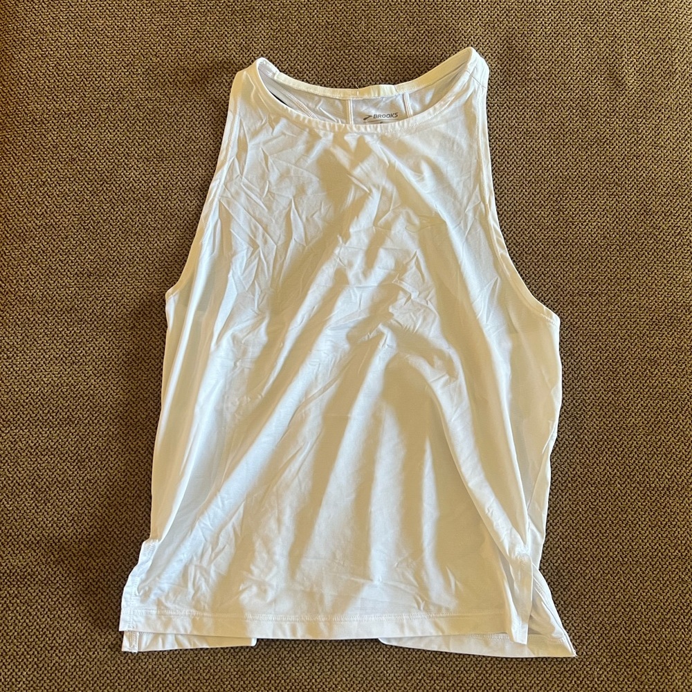 Sprint Free Tank Brooks White